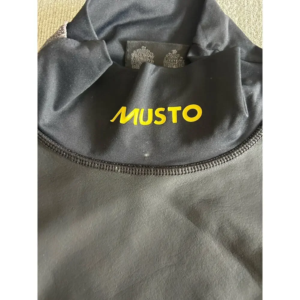 MUSTO Neoprene Top Boys Black Sailing Compress 9/11 Years